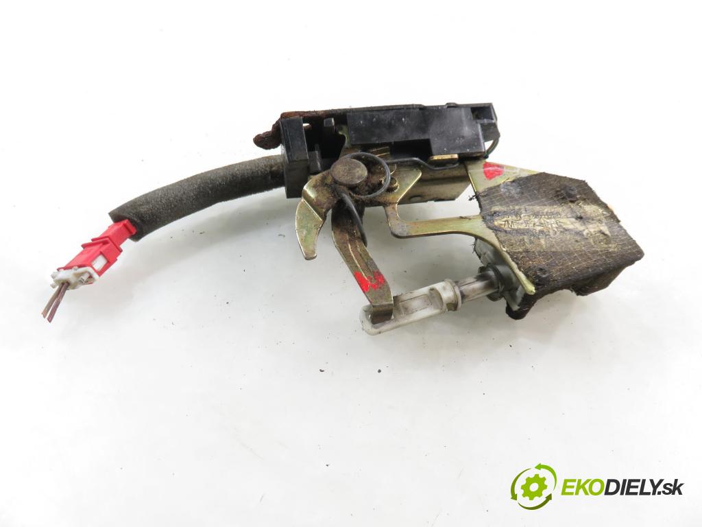 SEAT ALHAMBRA (7V8, 7V9) MINIVAN 2002 85,00 1.9 TDI PD 115 - AUY 1896,00 zámok dverí kufor EL. 7M1827501C