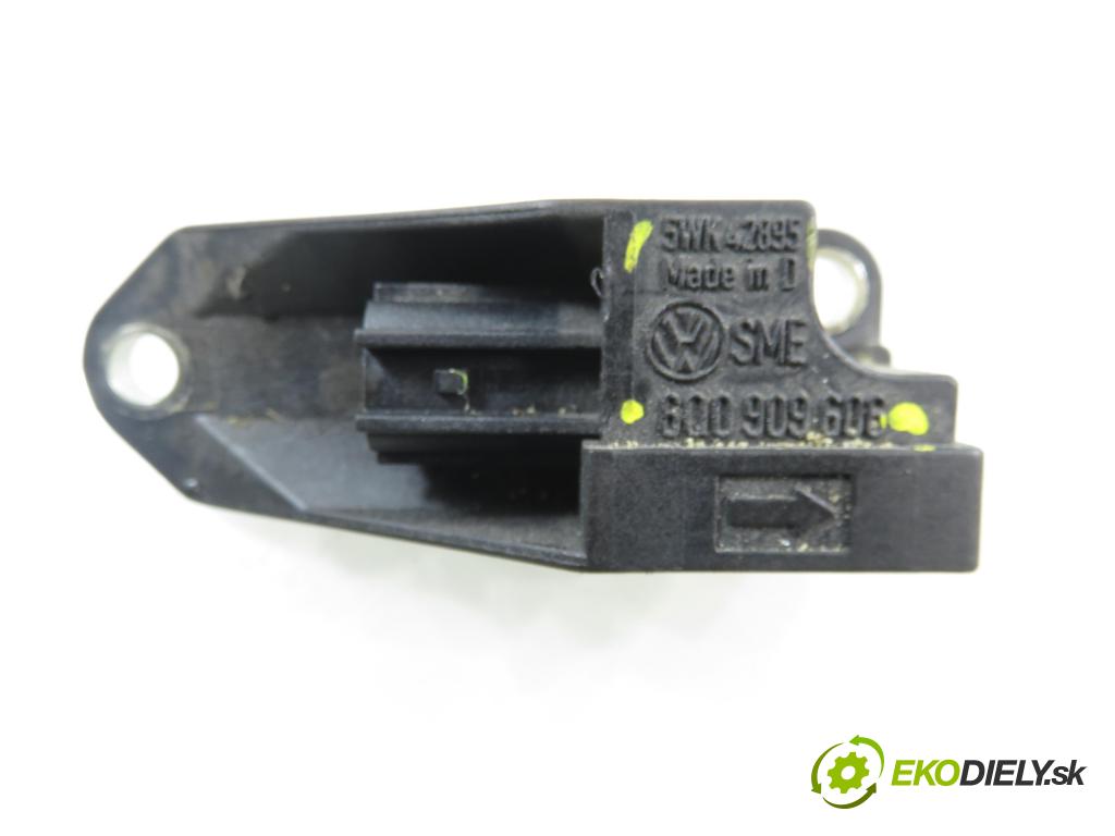 SEAT ALHAMBRA (7V8, 7V9) MINIVAN 2002 85,00 1.9 TDI PD 115 - AUY 1896,00 Snímač nárazu 5WK42895 ; 6Q0909606 (Snímač nárazu)