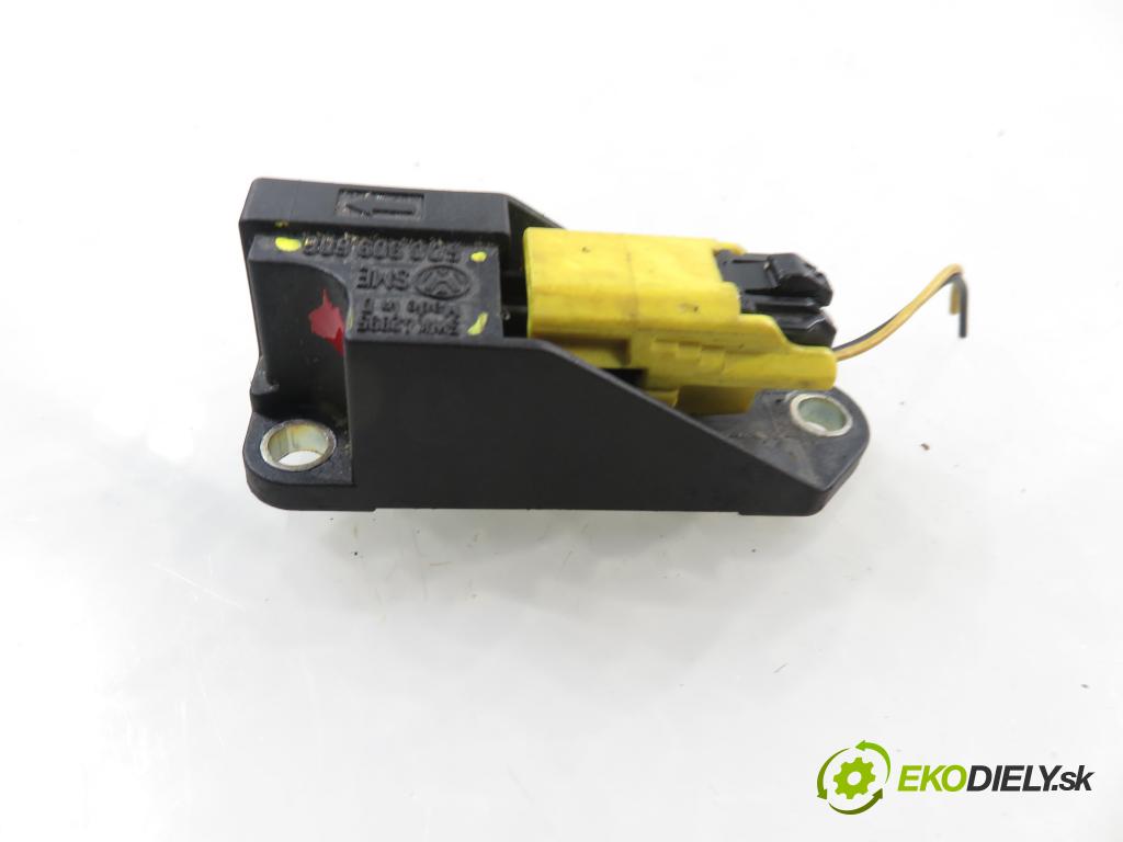 SEAT ALHAMBRA (7V8, 7V9) MINIVAN 2002 85,00 1.9 TDI PD 115 - AUY 1896,00 Snímač nárazu 5WK42895 ; 6Q0909606 (Snímač nárazu)