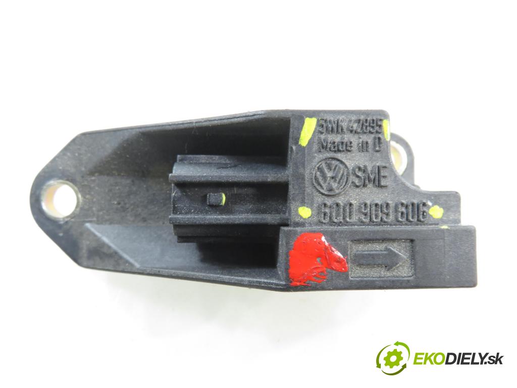 SEAT ALHAMBRA (7V8, 7V9) MINIVAN 2002 85,00 1.9 TDI PD 115 - AUY 1896,00 Snímač nárazu 5WK42895 ; 6Q0909606 (Snímač nárazu)