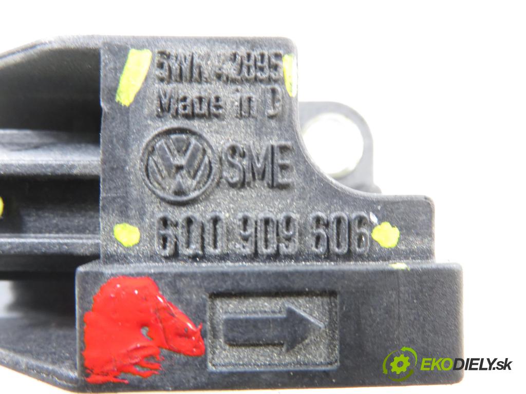 SEAT ALHAMBRA (7V8, 7V9) MINIVAN 2002 85,00 1.9 TDI PD 115 - AUY 1896,00 Snímač nárazu 5WK42895 ; 6Q0909606 (Snímač nárazu)