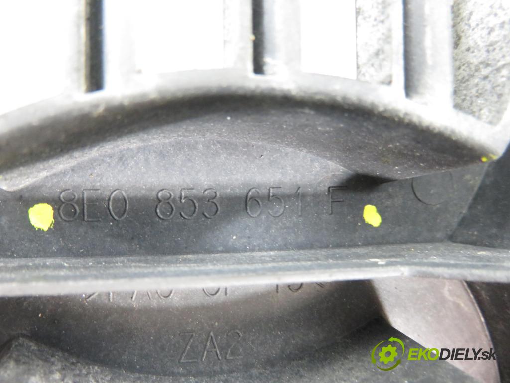 AUDI A4 Avant (8E5, B6) KOMBI 2004 140,00 1.8 T quattro - BEX 1781,00 Mriežka / maska 8E0853651F