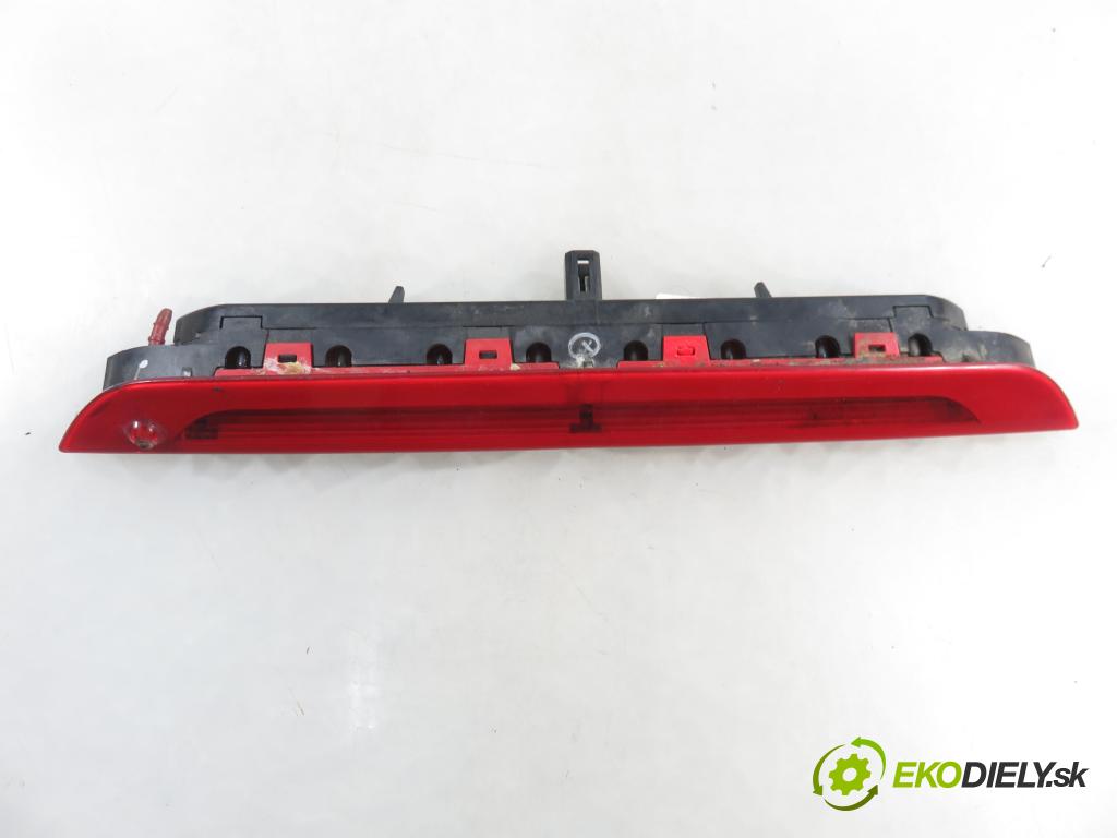 FIAT BRAVO II (198_) HB 2007 66,00 1.4 - 192 B2.000 1368,00 svetlo bŕzd 51776056