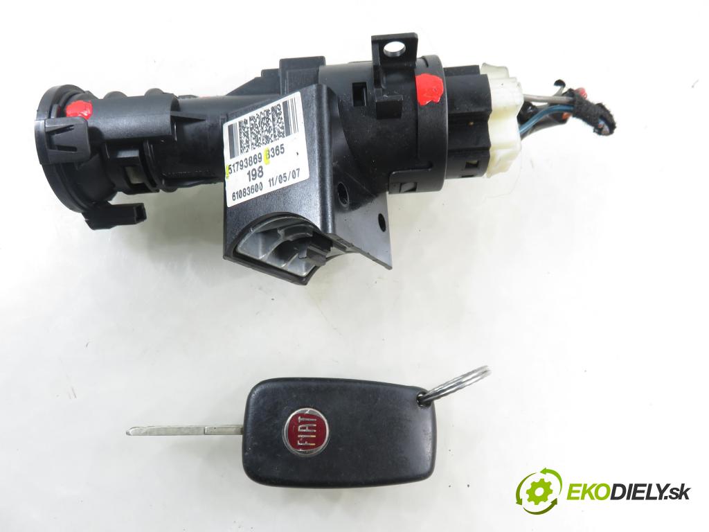 FIAT BRAVO II (198_) HB 2007 66,00 1.4 - 192 B2.000 1368,00 spinačka 51793869 (Spínacia skrinka)