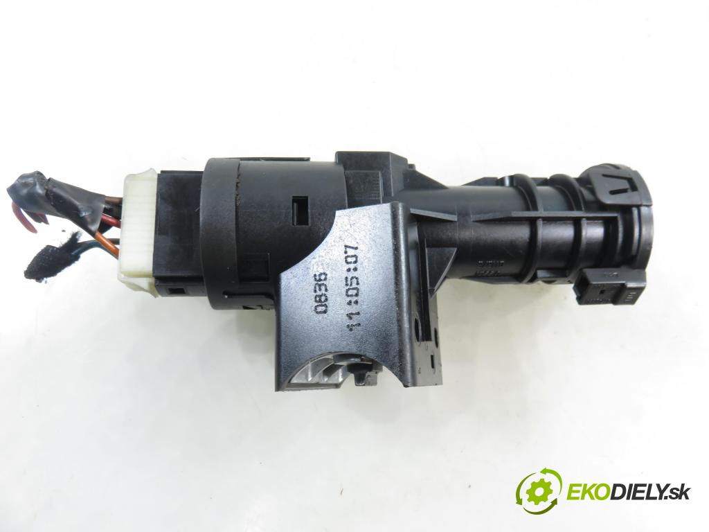 FIAT BRAVO II (198_) HB 2007 66,00 1.4 - 192 B2.000 1368,00 spinačka 51793869 (Spínacia skrinka)