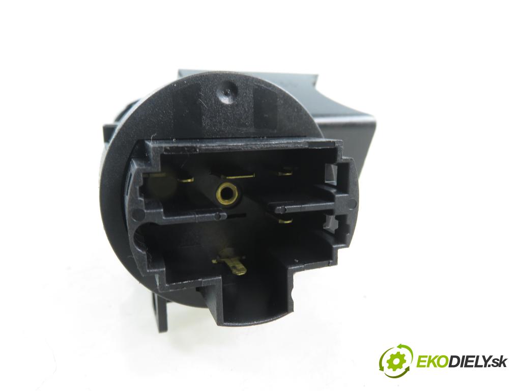 FIAT BRAVO II (198_) HB 2007 66,00 1.4 - 192 B2.000 1368,00 spinačka 51793869 (Spínacia skrinka)