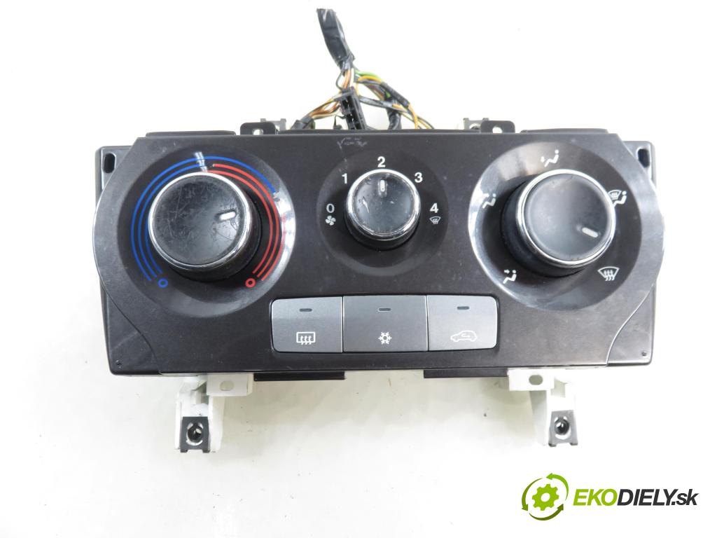 FIAT BRAVO II (198_) HB 2007 66,00 1.4 - 192 B2.000 1368,00 Panel kúrenia KLIMATIZACE: 5G7846100