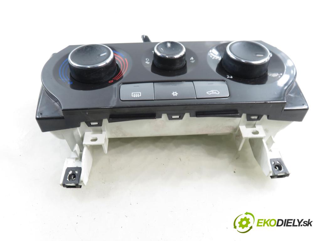 FIAT BRAVO II (198_) HB 2007 66,00 1.4 - 192 B2.000 1368,00 Panel kúrenia KLIMATIZACE: 5G7846100