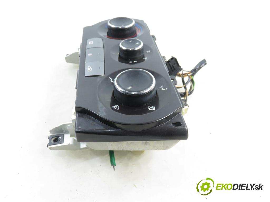 FIAT BRAVO II (198_) HB 2007 66,00 1.4 - 192 B2.000 1368,00 Panel kúrenia KLIMATIZACE: 5G7846100