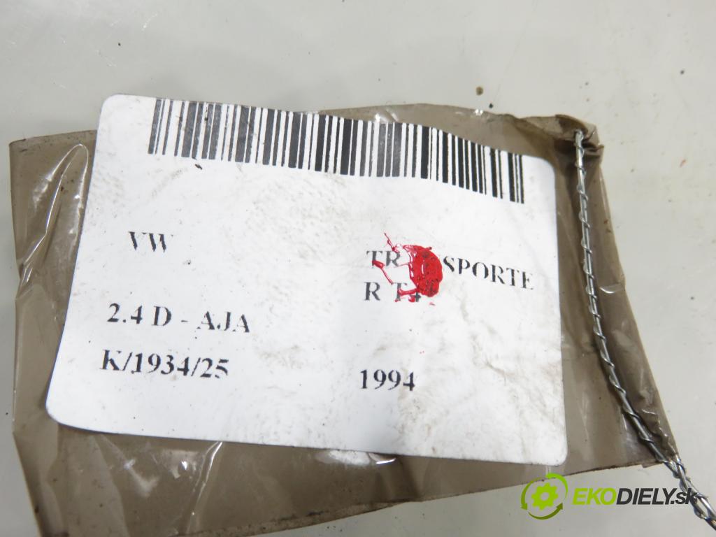 VW TRANSPORTER IV Skrzynia (70XA) KABINA/PLATFORMA 1994 55,00 2.4 D - AJA 2370,00 Skrinka POJISTKY: 