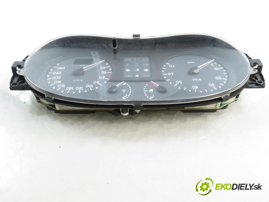 RENAULT CLIO II (BB_, CB_) HB 2000 55,00 1.4 (B/CB0C) - E7J 634 1390,00 Prístrojovka elektrický P8200072506