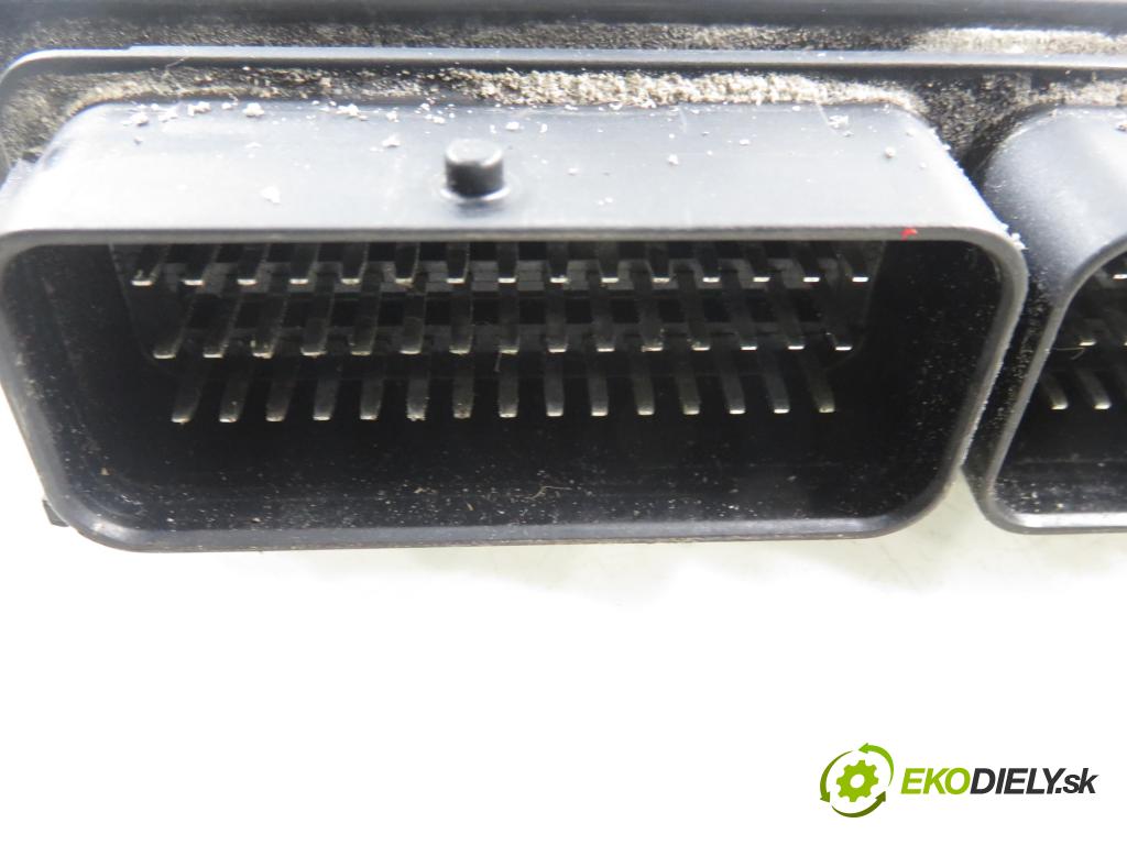 RENAULT CLIO II (BB_, CB_) HB 2000 55,00 1.4 (B/CB0C) - E7J 634 1390,00 Riadiaca jednotka Motor 8200059086 ; S110138000 ; 8200044437