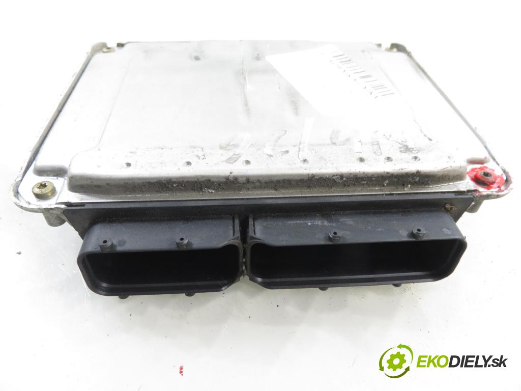 VW GOLF IV (1J1) HB 1999 81,00 1.9 TDI - AHF 1896,00 Riadiaca jednotka Motor 038906012L ; 0281010112