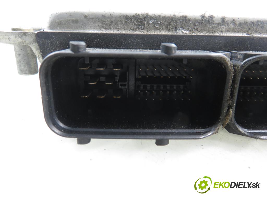 VW GOLF IV (1J1) HB 1999 81,00 1.9 TDI - AHF 1896,00 Riadiaca jednotka Motor 038906012L ; 0281010112