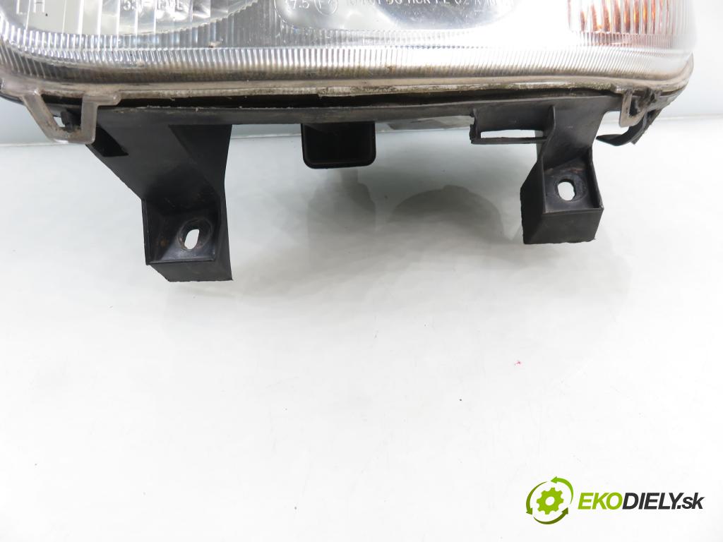 RENAULT CLIO II (BB_, CB_) HB 2000 55,00 1.4 (B/CB0C) - E7J 634 1390,00 Svetlo LP