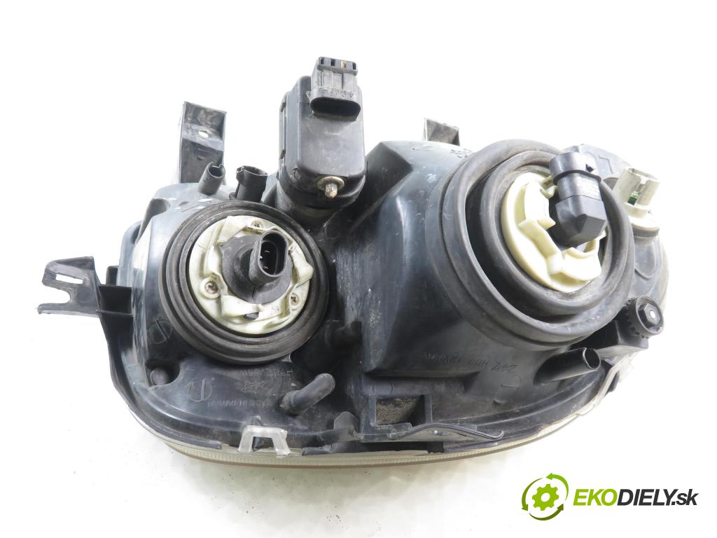 RENAULT CLIO II (BB_, CB_) HB 2000 55,00 1.4 (B/CB0C) - E7J 634 1390,00 Svetlo LP