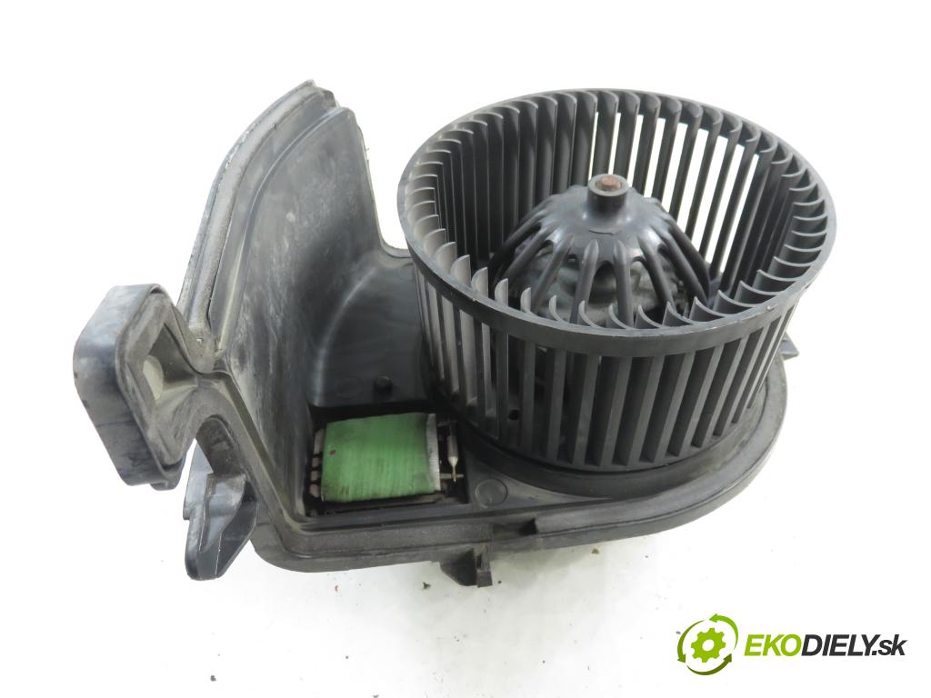 RENAULT CLIO II (BB_, CB_) HB 2000 55,00 1.4 (B/CB0C) - E7J 634 1390,00 Ventilátor vetráku