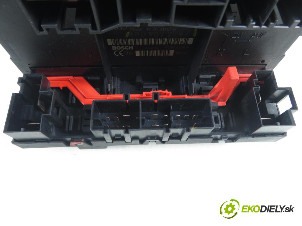 AUDI A3 (8P1) HB 2006 75,00 1.6 - BSE 1595,00 MODUL komfortu 8P0907279F