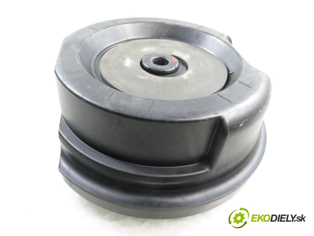 MAZDA 6 Station Wagon (GY) KOMBI 2006 122,00 2.3 - L3C1 2261,00 subwoofer GJ5A66960 (Audio zariadenie)