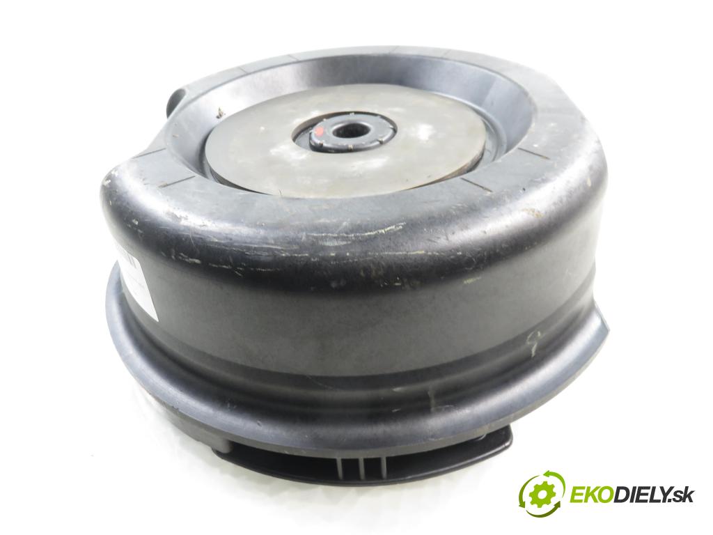 MAZDA 6 Station Wagon (GY) KOMBI 2006 122,00 2.3 - L3C1 2261,00 subwoofer GJ5A66960 (Audio zariadenie)