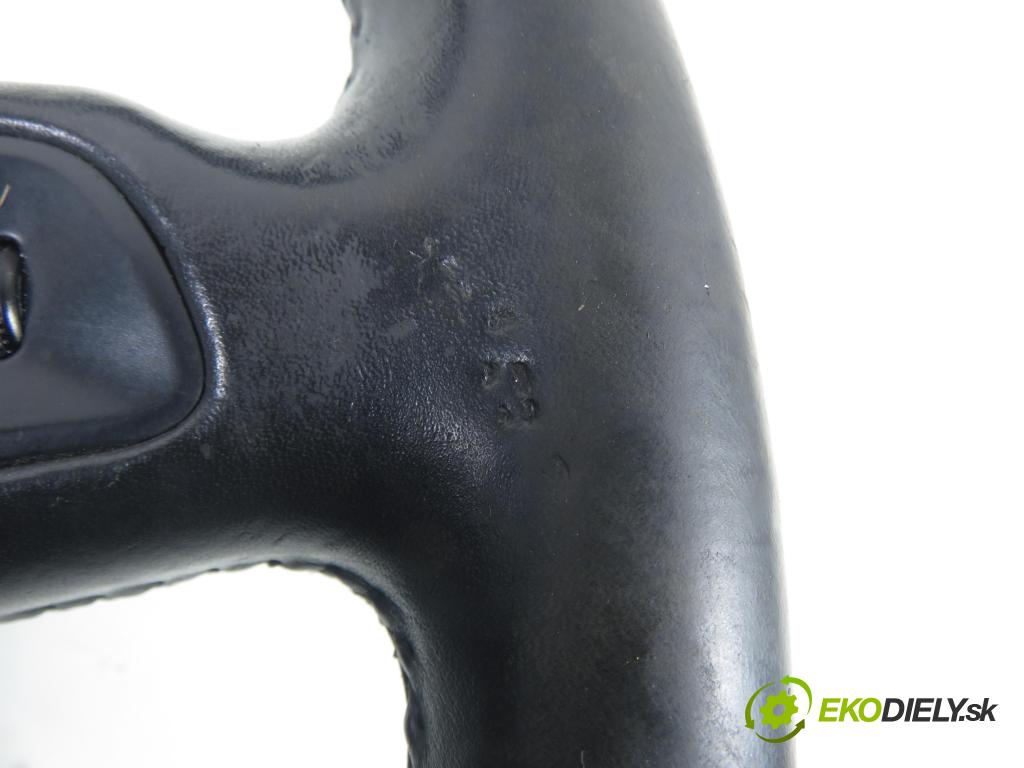 AUDI A3 (8P1) HB 2006 75,00 1.6 - BSE 1595,00 Volant 8P04196894PK (Volant)