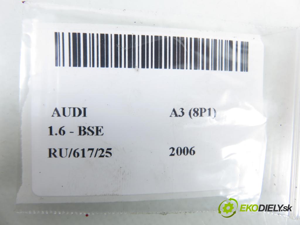 AUDI A3 (8P1) HB 2006 75,00 1.6 - BSE 1595,00 Snímač nárazu 011244040805 ; 4B0959643D (Snímač nárazu)