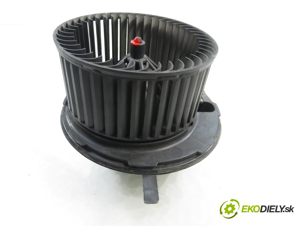 AUDI A3 (8P1) HB 2006 75,00 1.6 - BSE 1595,00 Ventilátor vetráku 1K1820015C