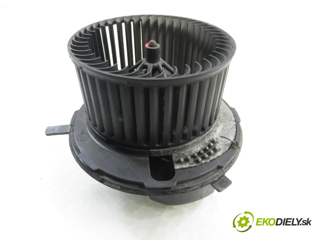 AUDI A3 (8P1) HB 2006 75,00 1.6 - BSE 1595,00 Ventilátor vetráku 1K1820015C
