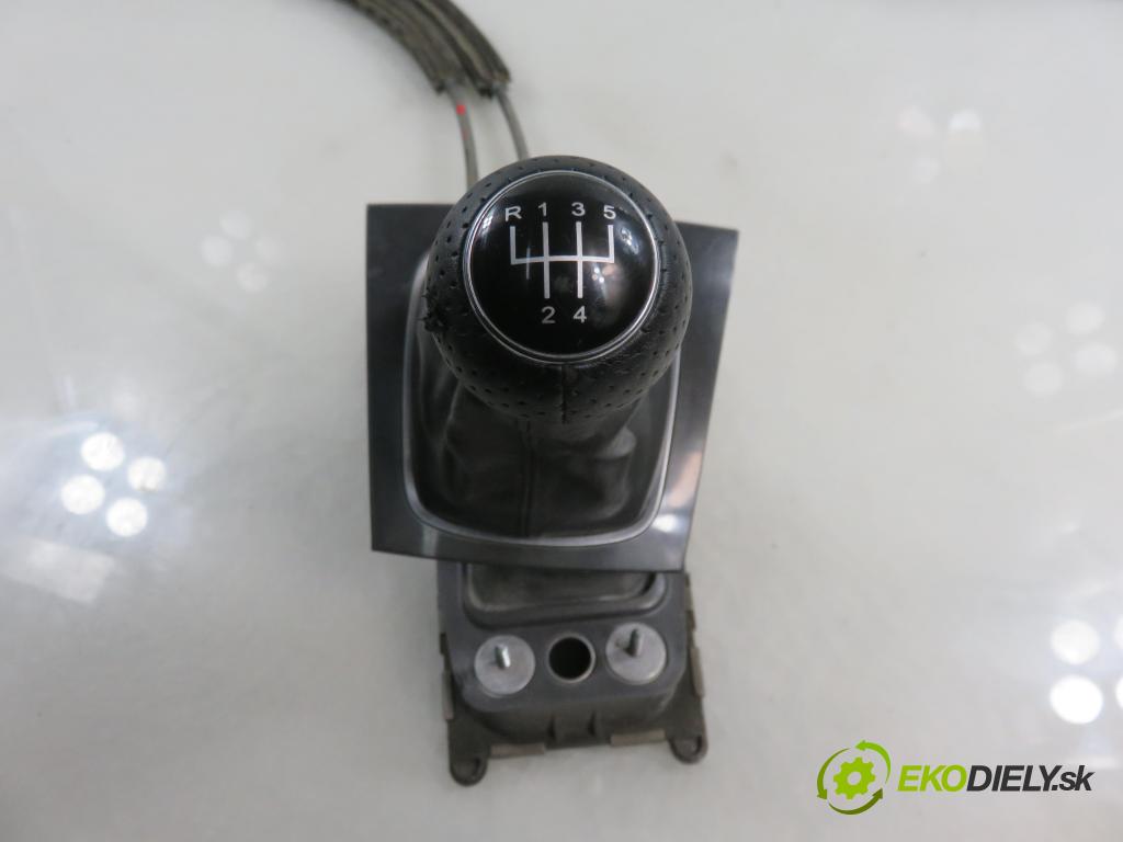 AUDI A3 (8P1) HB 2006 75,00 1.6 - BSE 1595,00 ZVEDÁK: 1K0711049AR