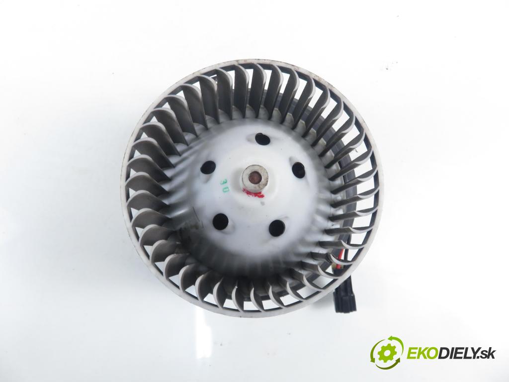 RENAULT LAGUNA II Grandtour (KG0/1_) KOMBI 2006 125,00 2.0 16V - F4R 784 1998,00 Ventilátor vetráku 52488121