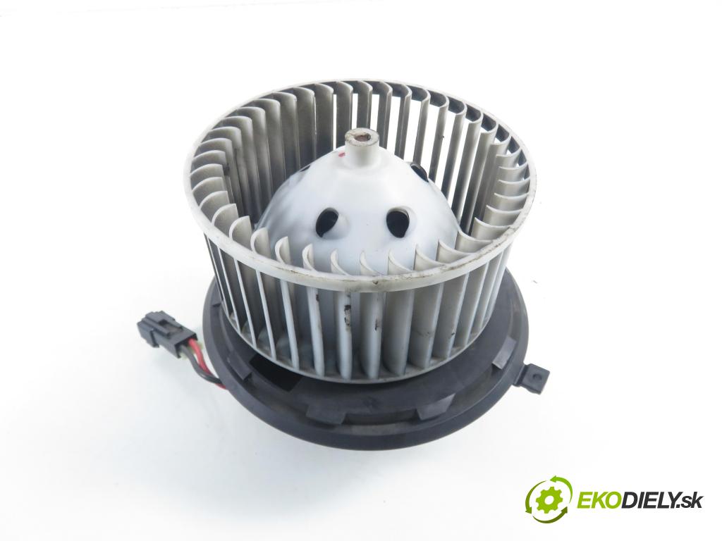 RENAULT LAGUNA II Grandtour (KG0/1_) KOMBI 2006 125,00 2.0 16V - F4R 784 1998,00 Ventilátor vetráku 52488121