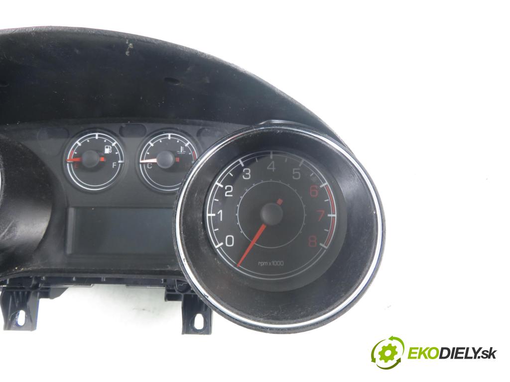 FIAT BRAVO II (198_) HB 2007 66,00 1.4 - 192 B2.000 1368,00 Prístrojovka elektrický