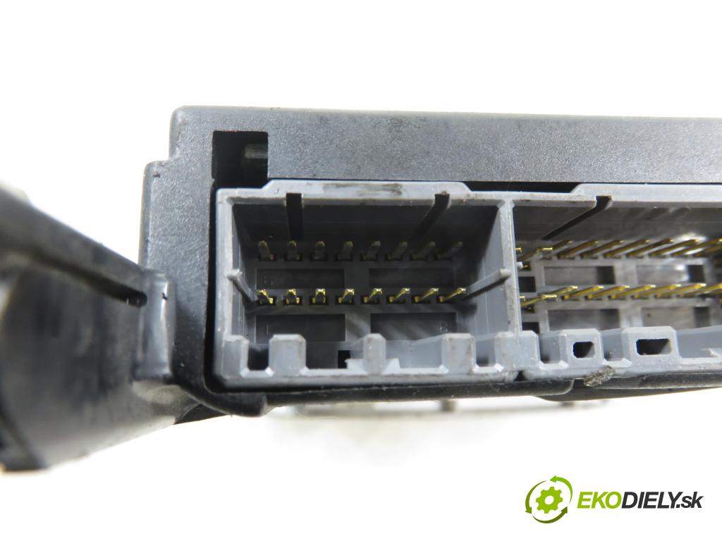 ALFA ROMEO 147 (937_) HB 2002 77,00 1.6 16V T.SPARK ECO 105 - AR 37203 1598,00 Panel ovládania okien 735263176 ; 60352600