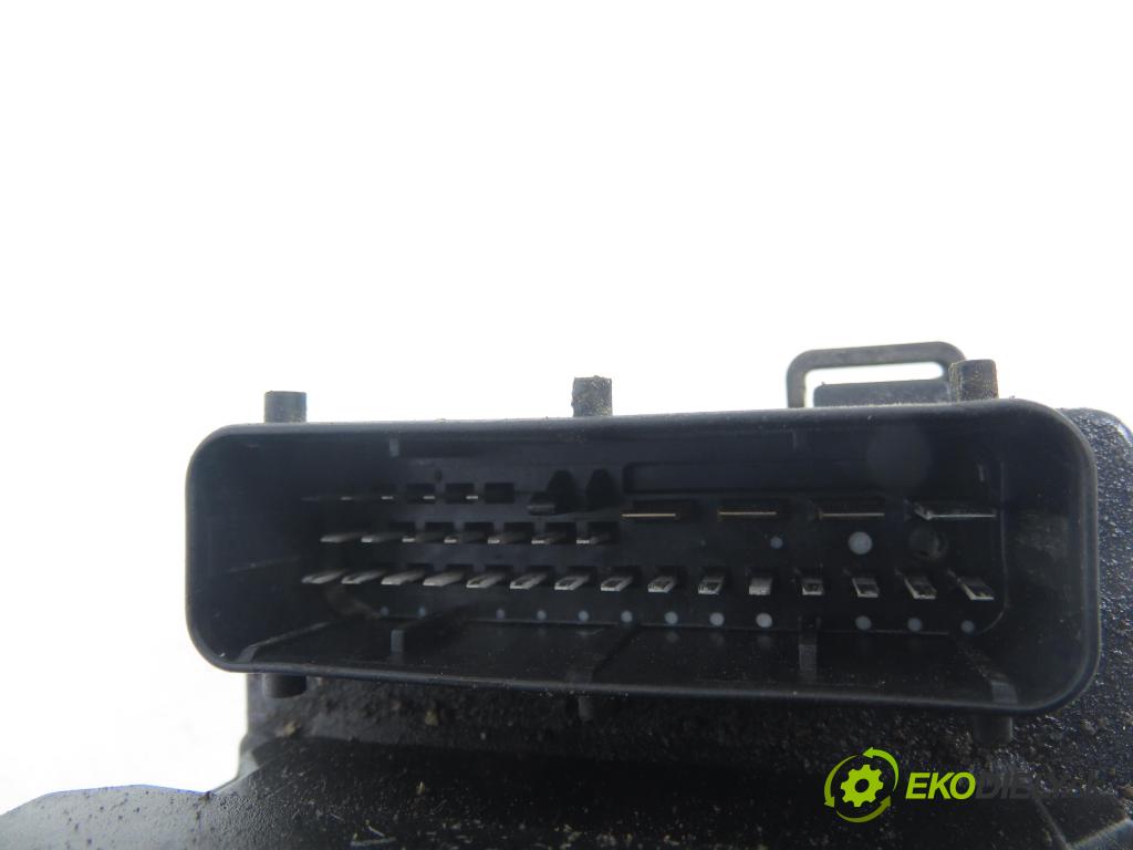 AUDI A4 (8D2, B5) SEDAN 2000 85,00 1.9 TDI - AJM 1896,00 Pumpa ABS 0273004358 (Pumpa ABS)