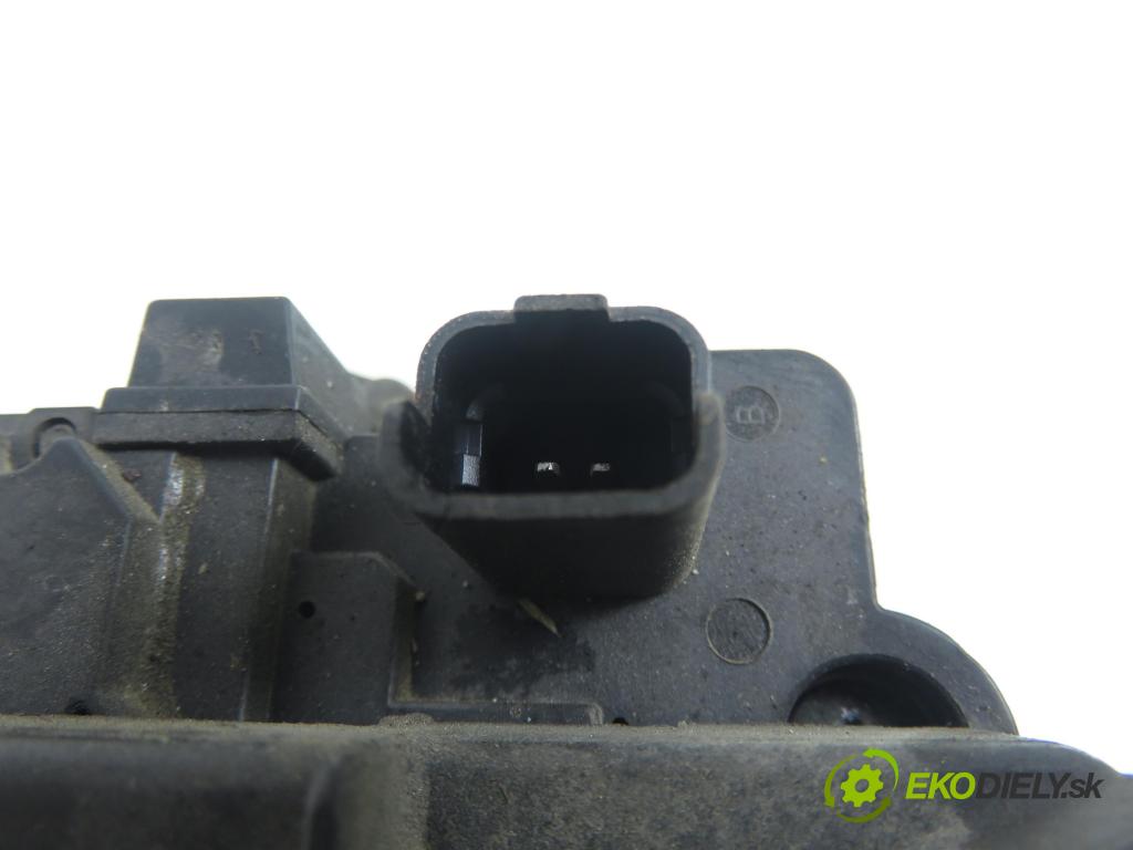 RENAULT LAGUNA II Grandtour (KG0/1_) KOMBI 2006 125,00 2.0 16V - F4R 784 1998,00 Alternátor 8200404300 ; 0124525084 (Alternátor)