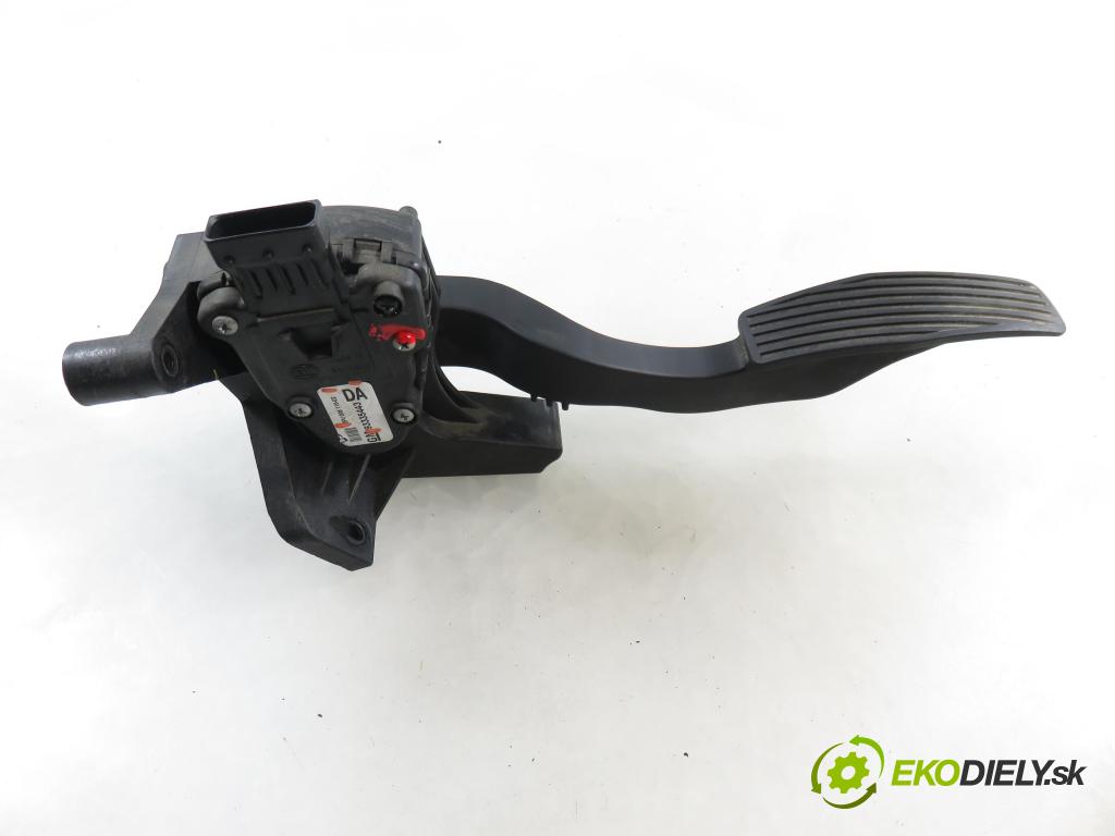 OPEL MERIVA A nadwozie wielkoprzestrzenne (MPV) (X03) HB 2006 92,00 1.8 - Z 18 XE 1796,00 Potenciometer plynu  93335443DA ; 6PV00811002 (Potenciometer plynového pedálu)