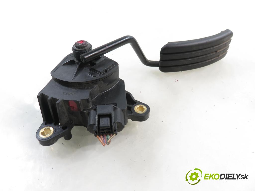 RENAULT SCENIC II (JM0/1_) MINIVAN 2004 63,00 1.5 dCi (JM1F) - K9K 724 1461,00 Potenciometer plynu 8200159647 (Potenciometer plynového pedálu)