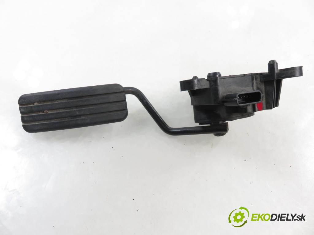 RENAULT SCENIC II (JM0/1_) MINIVAN 2004 63,00 1.5 dCi (JM1F) - K9K 724 1461,00 Potenciometer plynu 8200159647 (Potenciometer plynového pedálu)