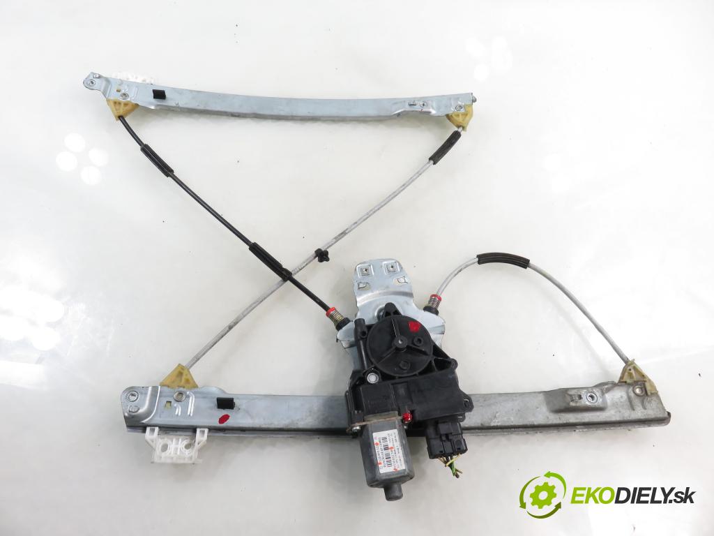 CITROEN C5 III (RD_) SEDAN 2010 80,00 1.6 HDi 110 - 9HZ (DV6TED4) 1560,00 Mechanizmus okien 0130822749 ; 128001112