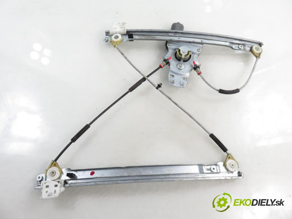 CITROEN C5 III (RD_) SEDAN 2010 80,00 1.6 HDi 110 - 9HZ (DV6TED4) 1560,00 Mechanizmus okien 0130822749 ; 128001112