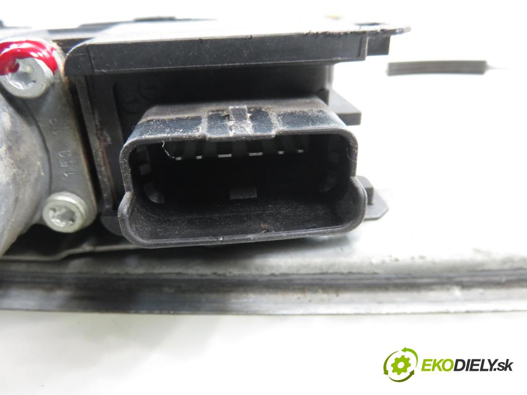 CITROEN C5 III (RD_) SEDAN 2010 80,00 1.6 HDi 110 - 9HZ (DV6TED4) 1560,00 Mechanizmus okien 0130822749 ; 128001112