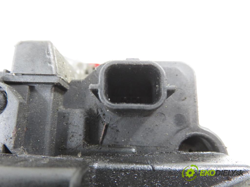 RENAULT SCENIC II (JM0/1_) MINIVAN 2004 63,00 1.5 dCi (JM1F) - K9K 724 1461,00 Alternátor 0124525081 ; 8200390676 (Alternátor)