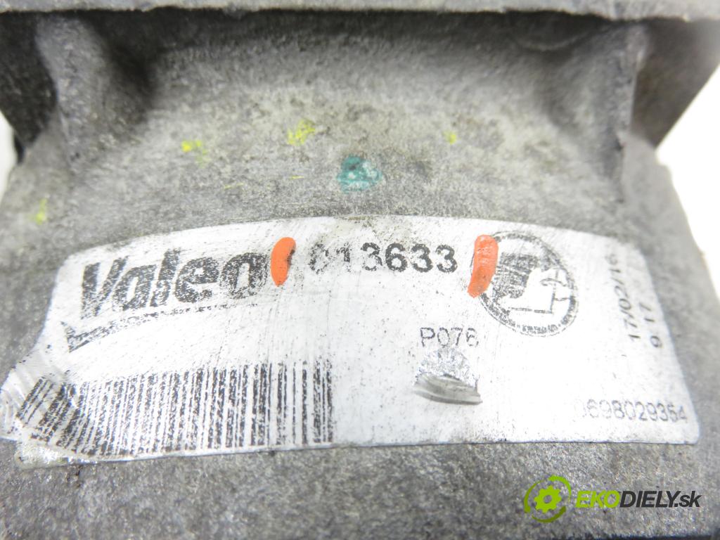 RENAULT LAGUNA II Grandtour (KG0/1_) KOMBI 2006 125,00 2.0 16V - F4R 784 1998,00 KOMPRESOR: klimatizace 813633 (Kompresor klimatizace)