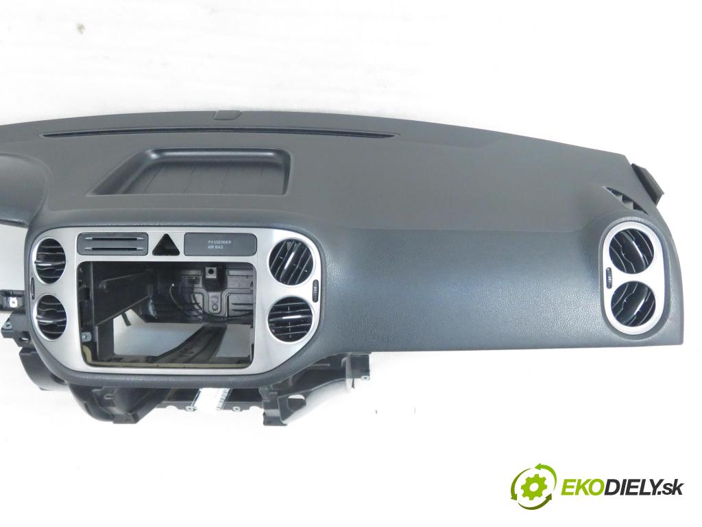 VW TIGUAN (5N_) SUV 2011 103,00 2.0 TDI 4motion - CFFB 1968,00 doska