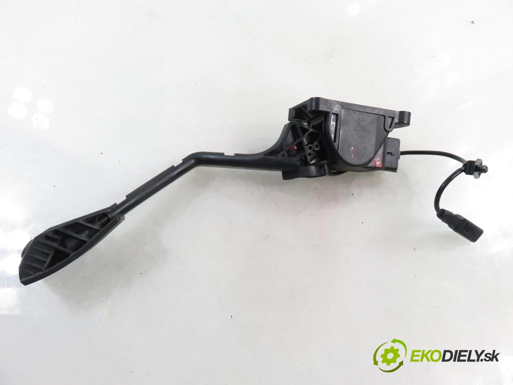 CITROEN C5 III (RD_) SEDAN 2010 80,00 1.6 HDi 110 - 9HZ (DV6TED4) 1560,00 Potenciometer plynu 0280755171 ; 9672091080 (Potenciometer plynového pedálu)