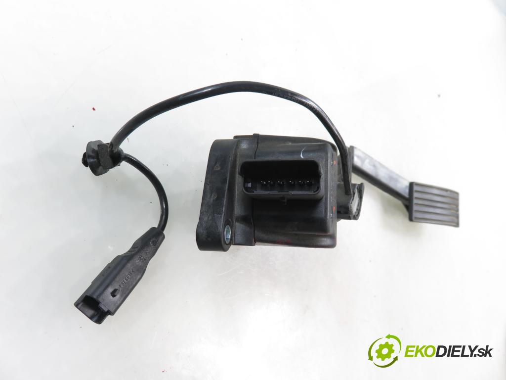 CITROEN C5 III (RD_) SEDAN 2010 80,00 1.6 HDi 110 - 9HZ (DV6TED4) 1560,00 Potenciometer plynu 0280755171 ; 9672091080 (Potenciometer plynového pedálu)