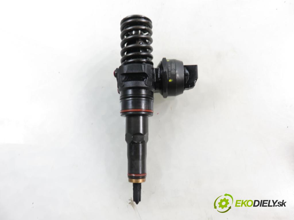 VW POLO (6N2) HB 2001 55,00 1.4 TDI - AMF 1422,00 Vstrekovač 045130073T ; 0414720035 (Vstrekovač paliva)