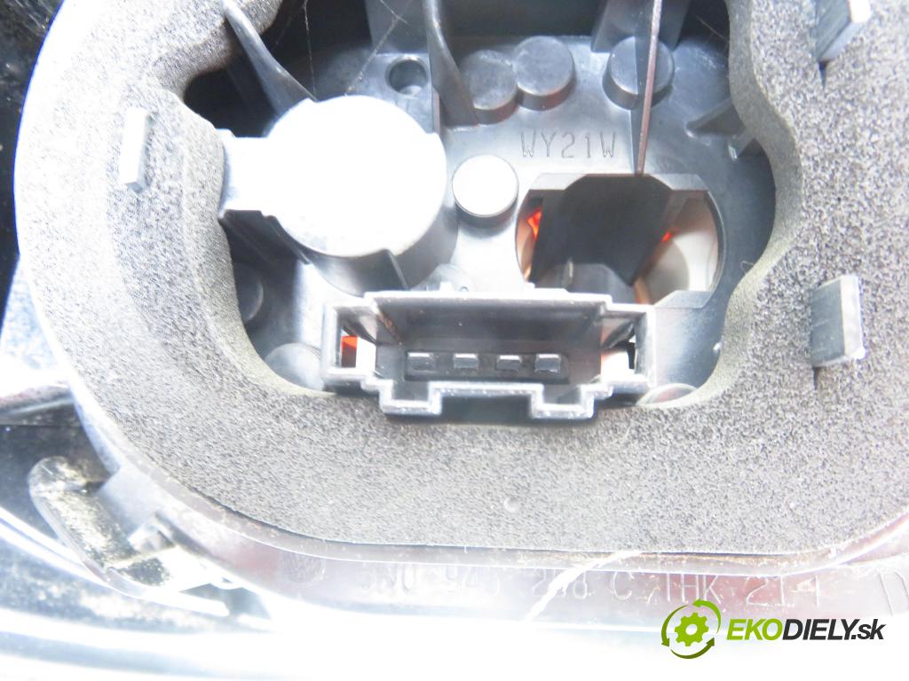 VW TIGUAN (5N_) SUV 2011 103,00 2.0 TDI 4motion - CFFB 1968,00 Svetlo pravé zadné 5N0945096H