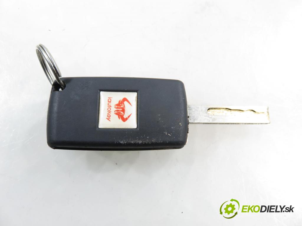 CITROEN C5 III (RD_) SEDAN 2010 80,00 1.6 HDi 110 - 9HZ (DV6TED4) 1560,00 spinačka / zámky 36410600