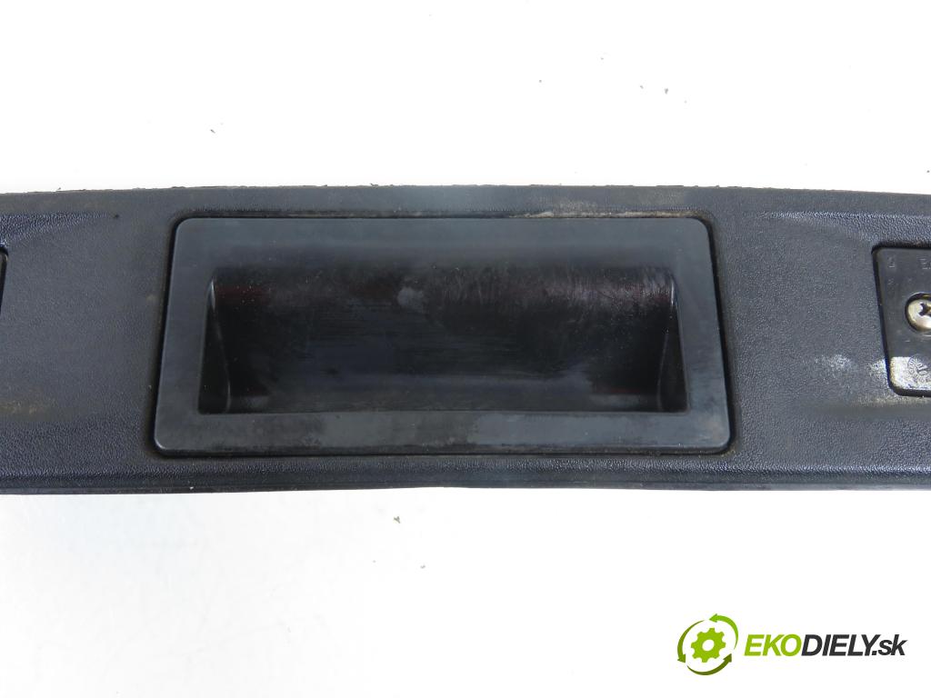 VW TIGUAN (5N_) SUV 2011 103,00 2.0 TDI 4motion - CFFB 1968,00 Zadné čelo dverí kufor 5N0827335B